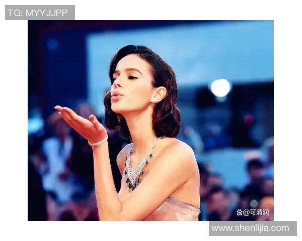 球星最新绯闻曝光：私生活惊人内幕引发粉丝热议